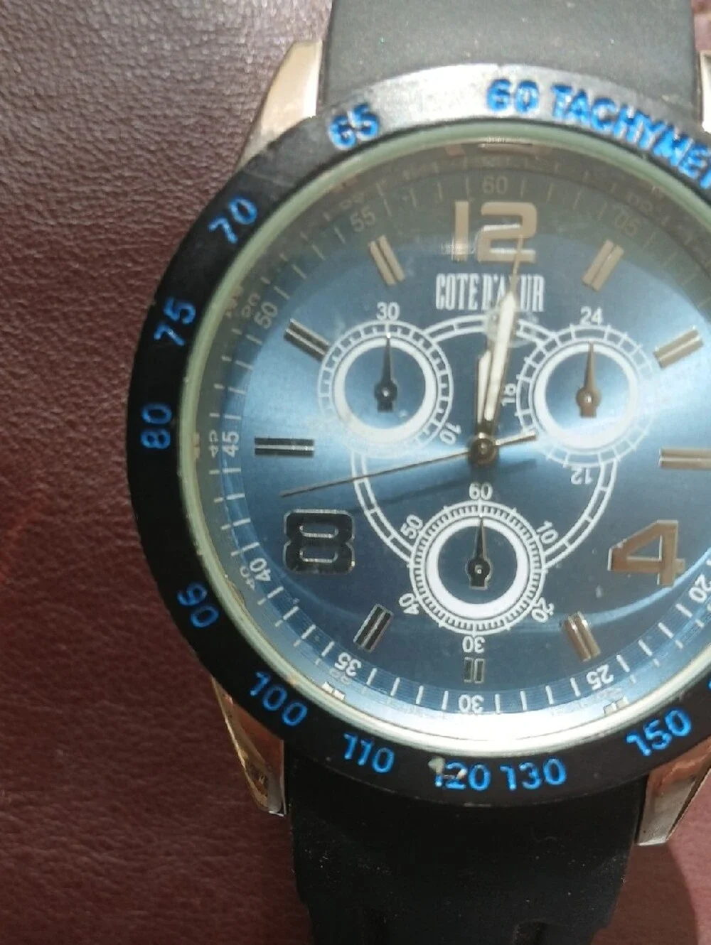 Men's Black and Blue Sport Watch with Silicone Strapiii77 I i I u